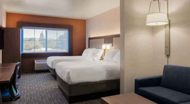 Люкс c 1 комнатой Holiday Inn Express & Suites Oroville Lake by IHG