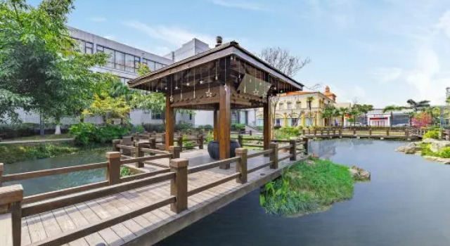 Chengdu Star Flower Garden Hotel (University Games Sports Center)