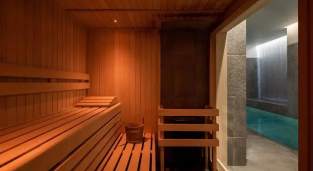 Коттедж 5 Bed House w/ Indoor Pool, Sauna & Private Garden - Fulham