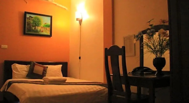 Двухместный номер Standard Center of Hoan Kiem Lake - 1 bed room, maximum 2 people