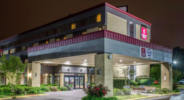 Двухместный номер Accessible Ramada by Wyndham Shreveport Airport