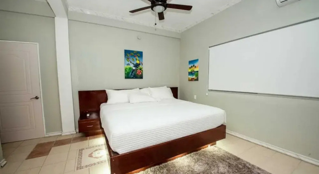 Maximum Beach Hotel
