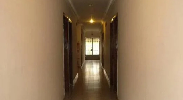Emerald Morakat Hotel, Buchen Sie Hotel Prampir Makara 