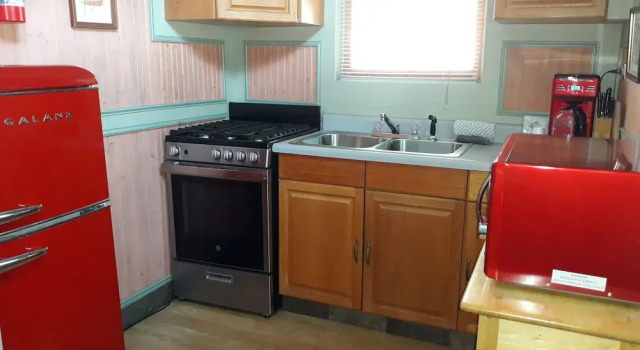 Коттедж Deluxe Columbine INN
