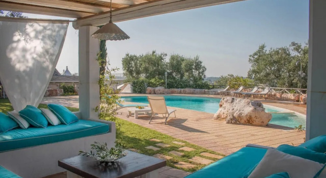 Коттедж TD Trulli di Bouganville w Large Amazing Pool