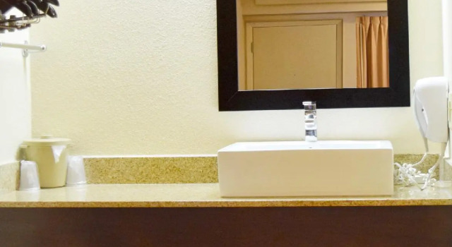 Четырёхместный номер Premium Red Roof Inn PLUS+ University at Buffalo - Amherst