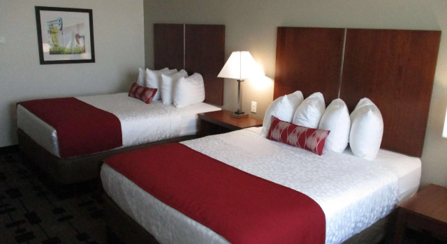 Четырёхместный номер Standard Best Western Plus Big Lake Inn