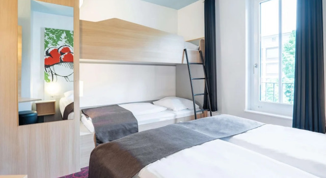 Четырёхместный номер Standard B&B Hotel Offenburg-City