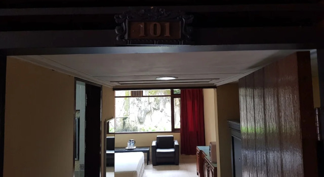 Студия Deluxe Capital O 93393 Hermina Hotel