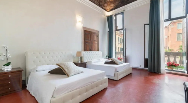 Venice Luxury Palace 3 by Wonderful Italy