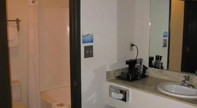 Четырёхместный номер Standard Branding Iron Motel