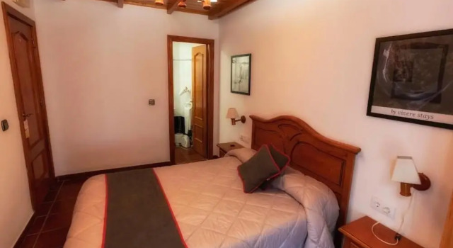Номер Economy Hotel Las Palmeras by Vivere Stays