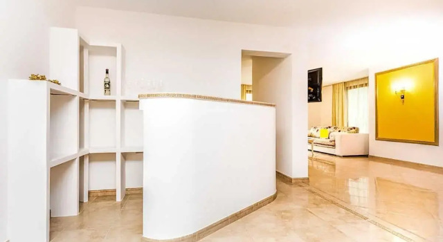Luxury Apartment In Versace Style, Varaa Huoneisto Wien Itävalta