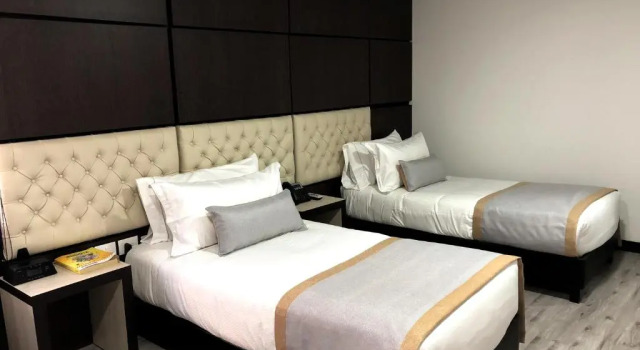 Двухместный номер Standard Hotel American Visa Tower