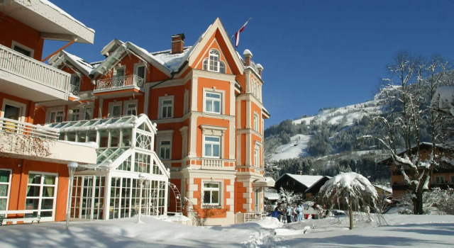 Hotel Erika, Book Hotel Hoteller i Kitzbuhel med pool, Swimmingpool