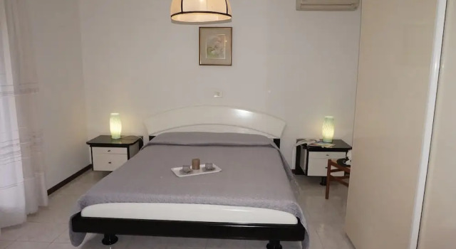 Spectacular Terraced Villa Near the sea With Private Garden, on Three Floors