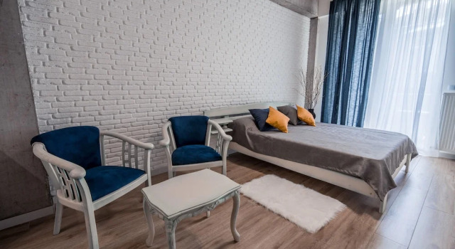 Двухместный номер Standard с балконом и с видом на сад Easy Hotel Tbilisi