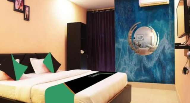 Номер Deluxe Goroomgo Luxury Star Inn Sum Hospital Bhubaneswar