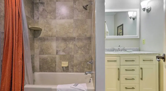 Апартаменты Upscale Avon Condo w/ Balcony & Mountain View!