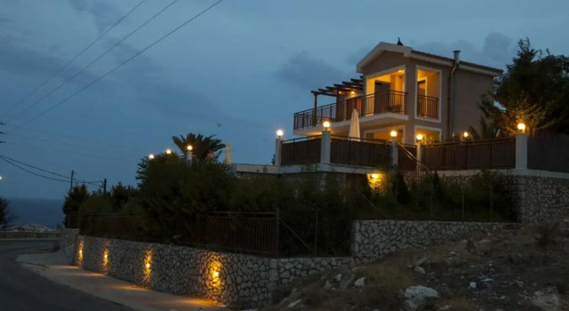 Villa Di Capri, Забронировать Вилла Отели Скал с бассейном, Бассейн