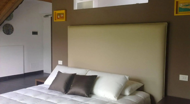 Hotel Corte Santa Libera, Book Hotel Hotels in Como with a Pool, Swimming Pool