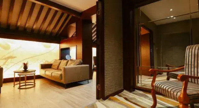 Люкс Deluxe Seasons Hotel