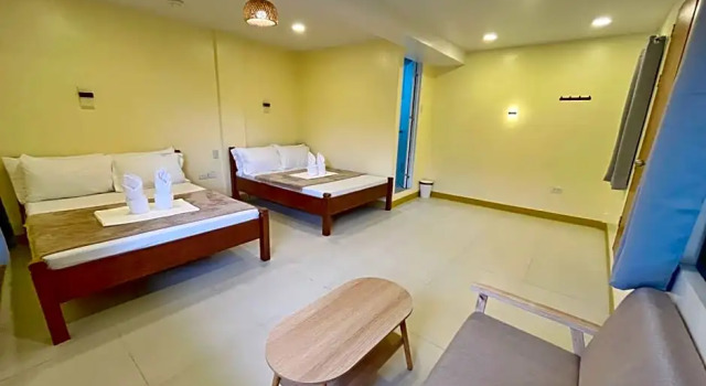 Standardowy czteroosobowy pokój Cozy Coron Inn