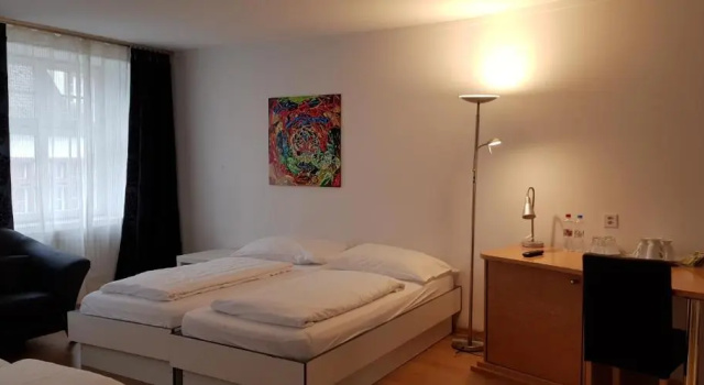 Четырёхместный номер Standard Spalenbrunnen Hotel & Restaurant Basel City Center