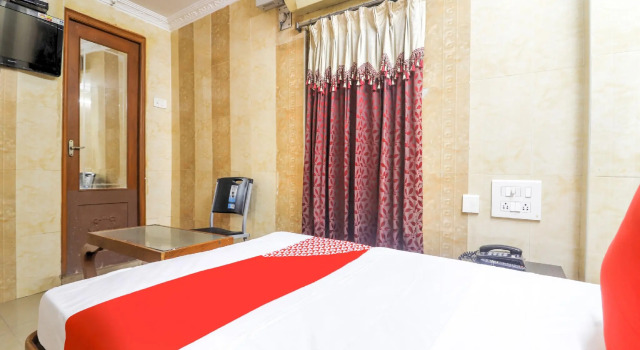 OYO 77418 Hotel Golden Park, Rezervovat Hotel Hotely v Andhra Pradesh s parkováním, Parkování