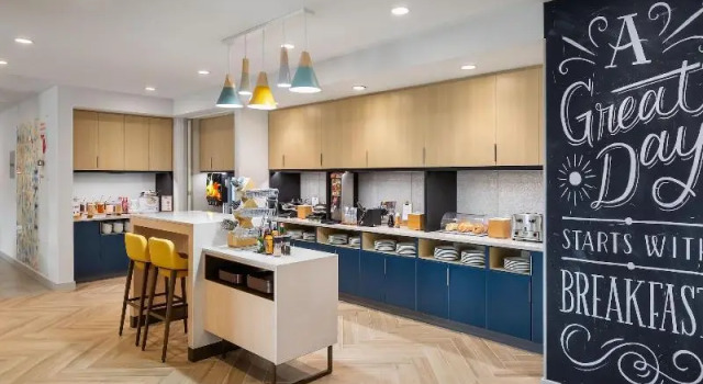 Двухместный люкс TownePlace Suites by Marriott Iron Mountain