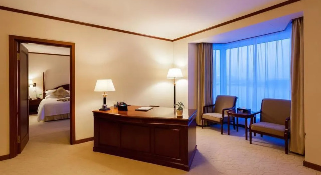 Changchun Celebrity Hotel, Rezerwuj Hotel Hotele 4-gwiazdkowe w Jilin, 4*
