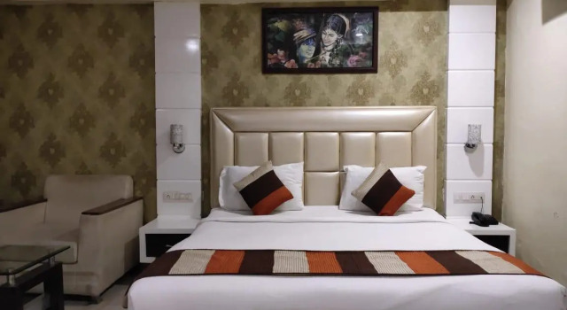 Номер Deluxe Hotel City Square By KeyMagics