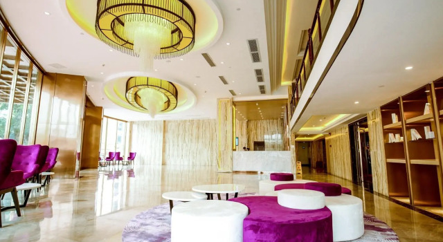 Lavande Hotels·Gaozhou Xiantai Bridge, Boek Hotel Maoming Guangdong