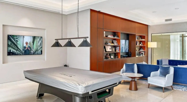 Апартаменты Luxurious 3-bedroom Apartment Facing Burj Khalifa in The Address Dubai Opera