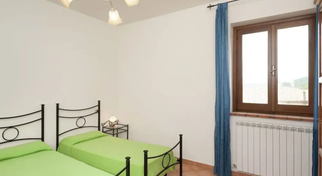 Farmhouse Near Lake Trasimeno With Pool