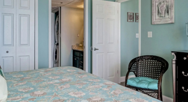 Long Beach 2 902 579516 by RedAwning