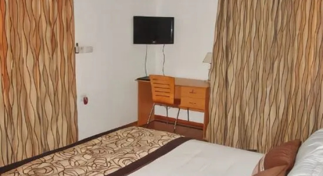 Executive Comfort, Забронировать Отель Отели штата Тамилнада с бассейном, Бассейн
