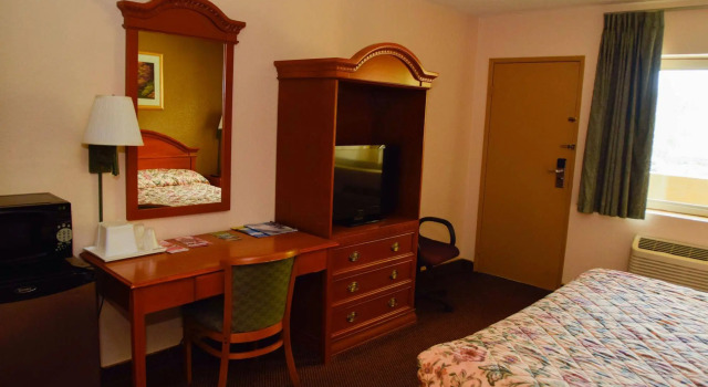 voco Niagara Falls - The Cadence by IHG, Забронировать Отель Отели Ниагара Фолс с парковкой, рядом с Круиз Maid of the Mist, Парковка