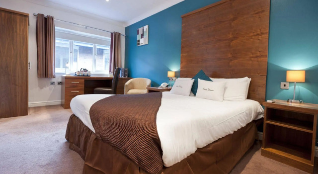 Days Hotel Chester North, Boek Hotel Hotels in Deeside met parkeren, Parkeren