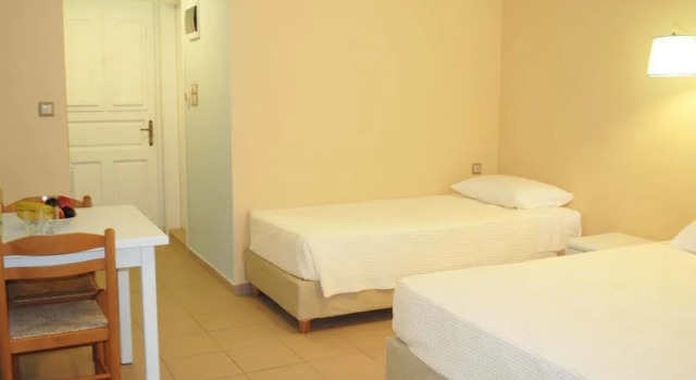 Apollonia Hotel