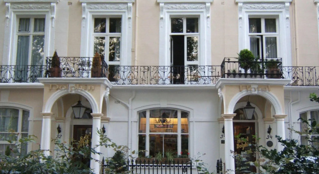 Dolphin Hotel