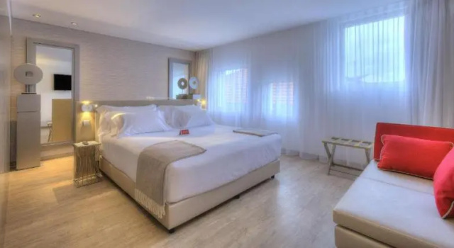 Двухместный номер Premium NH Collection Porto Batalha