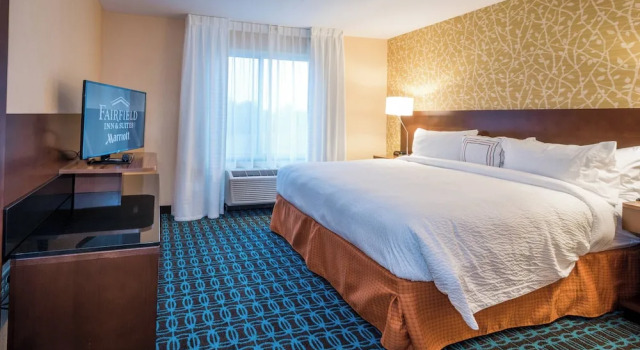 Двухместный люкс Fairfield Inn & Suites Meridian