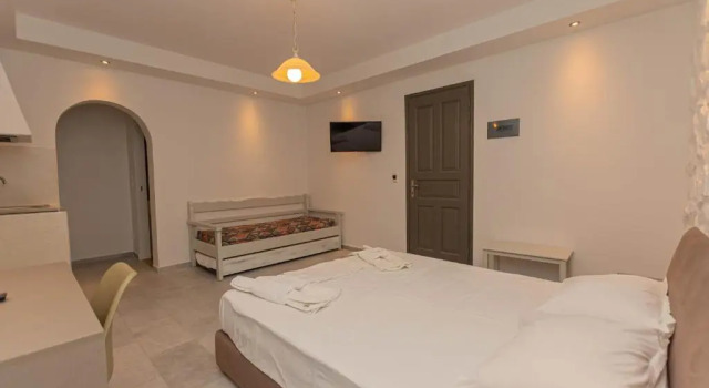 Студия с балконом Kallithea Hotel