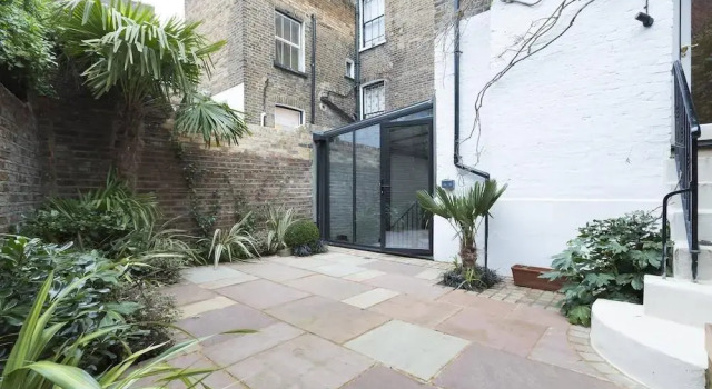 Warwick Gardens II by Onefinestay, Забронировать Отель Отели Лондона 4 звезды, рядом с Выставочный центр Olympia, 4*