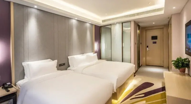 LAVANDE HOTELS Suzhou stone road subway station Shantang Street store, Book Hotel Suzhou Kina, nær Beisi Pagoda