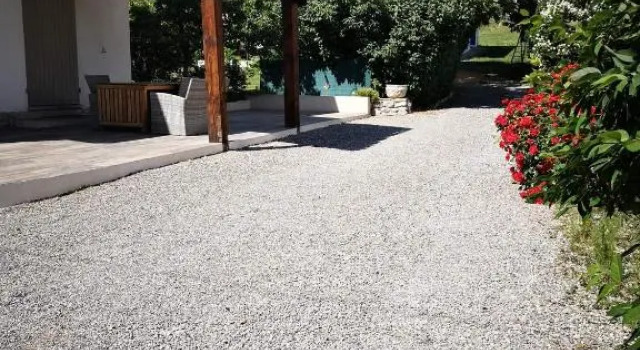 Maison 3 étoiles avec jardin pour familles, sportifs, curistes..., Забронировать Отель Динь-ле-Бен Route Napoléon, рядом с Fondation Alexandra David-Néel