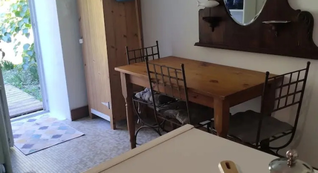Апартаменты Comfort Gite du Calme 3 Star Bed & Breakfast Cognac