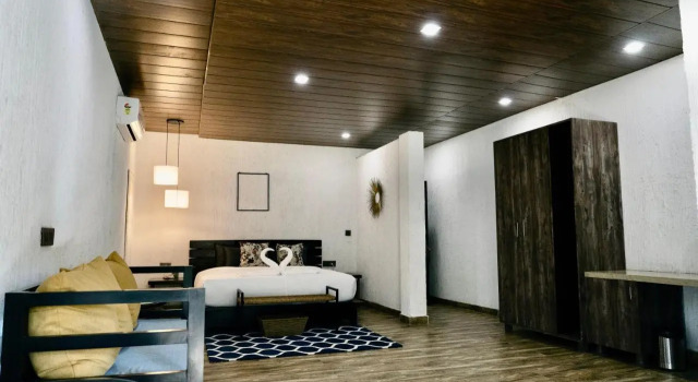 Nanau Resort & Spa, Rezervovat Lázně / Resort Nainital Uttarakhand