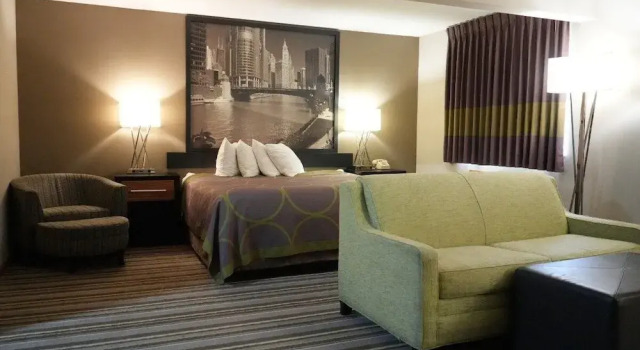 Номер Luxury Watseka 24 Inn & Suites